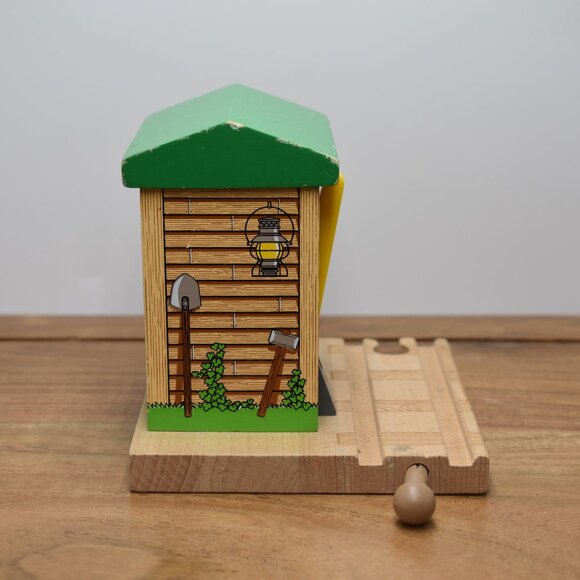 Sodor Conductor Shed 2001 Learning Curve Wooden Railway Thomas the Train - Picture 5 of 8